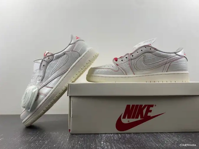 OG Low Travis Jordan Scott DM7866-601 x 1 Air 0524